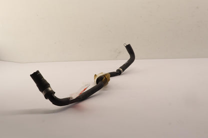 Original OE Volkswagen Kühlerschlauch 8D0121109M