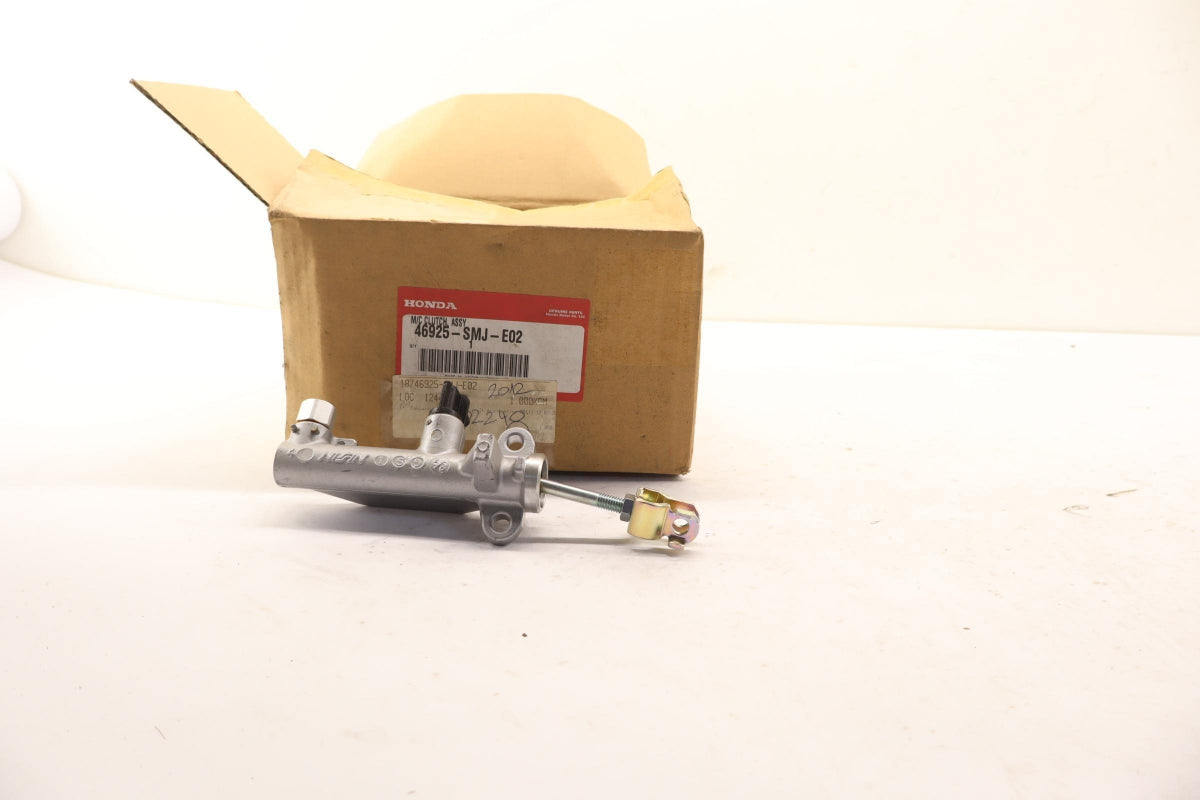 Original OE HONDA Kupplungsgeberzylinder 46925SMJE02