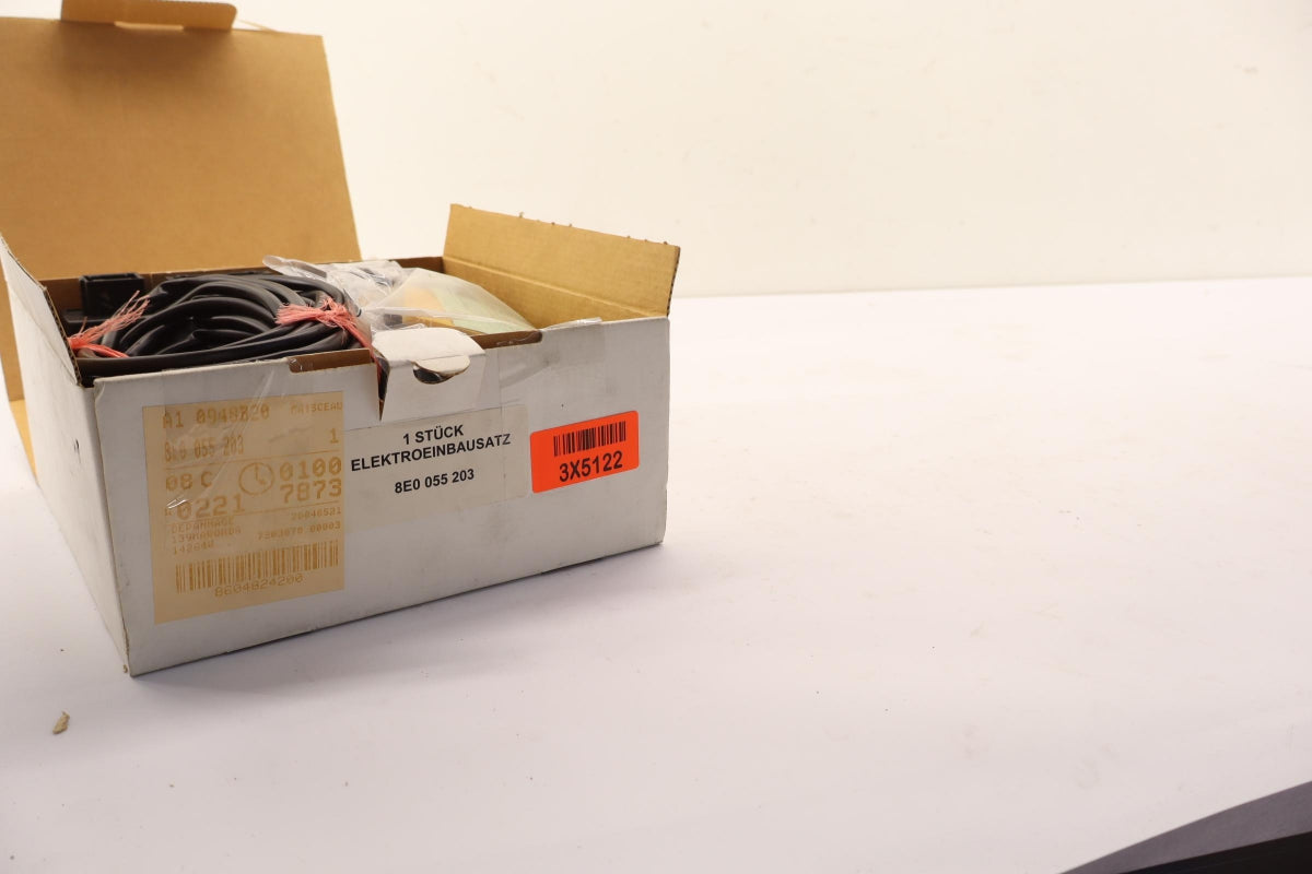 Original AUDI A4 B6 Anhängerkupplung Elektrosatz 7-pol 8E0055203