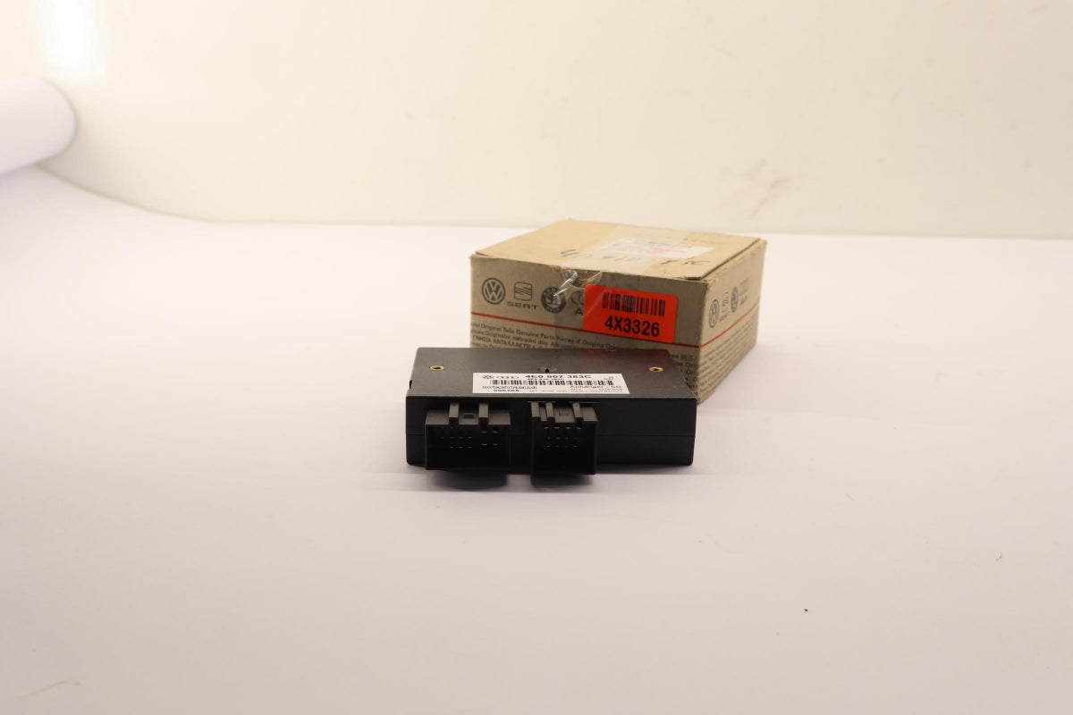 Original AUDI A8/S8 Quattro (4E) Q7 4L Anhängerkupplung Steuergerät 4E0910383C