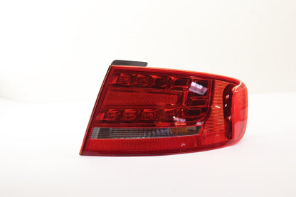 Original AUDI A4 8K LED-Heckleuchte Rücklicht außen rechts 8K5945096B