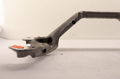 Original OE Volkswagen Motorträger Befestigung 7L8199207
