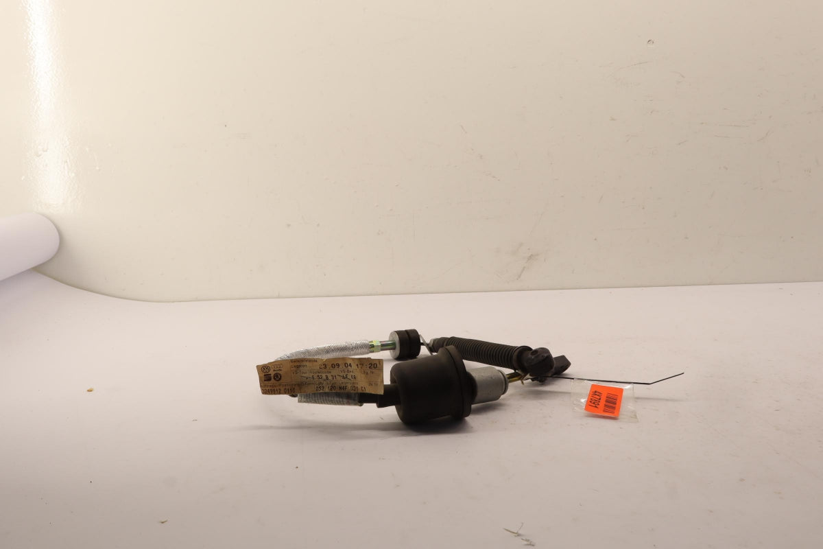 Original OE Volkswagen Schaltseilzug 8E0713265M