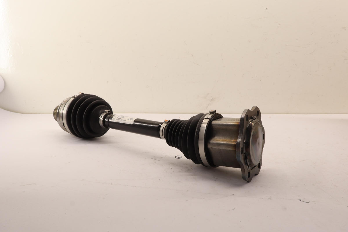 Original OE Volkswagen Antriebswelle 8K0407271AJ