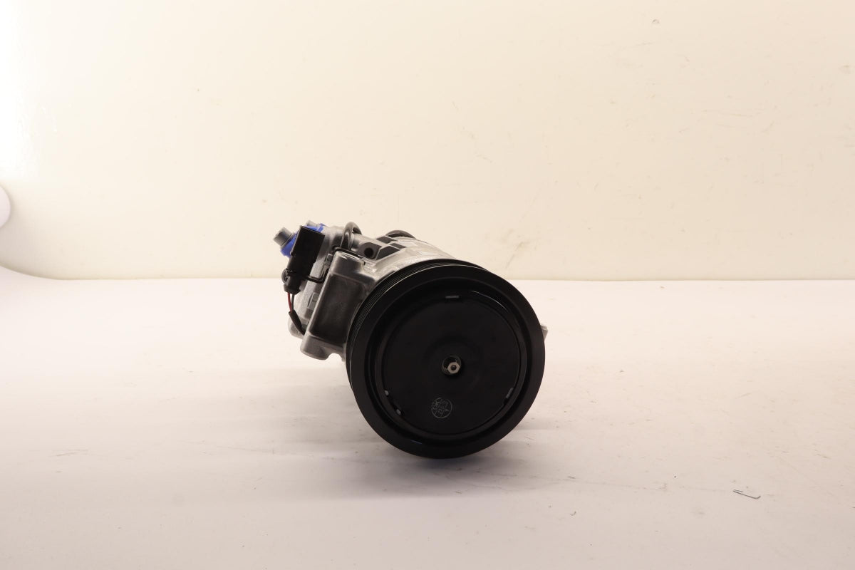 Original OE Volkswagen Klimakompressor 4F0260805Q