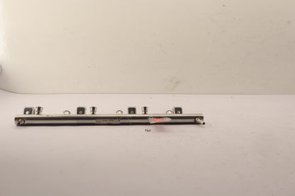 Original OE Volkswagen Kraftstoff Verteilerrohr 022133317J