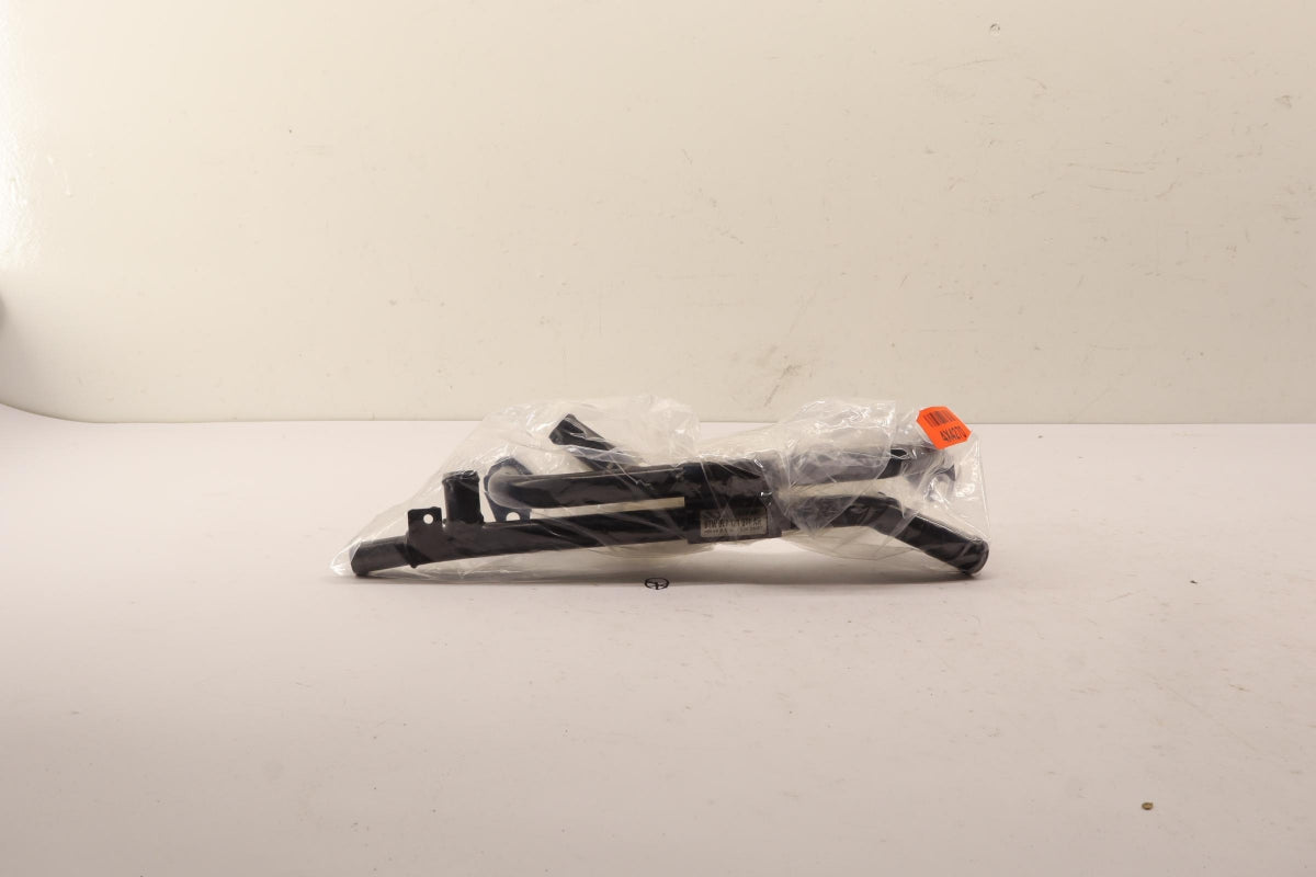 Original OE Volkswagen Kühlmittelrohr 077121071AH