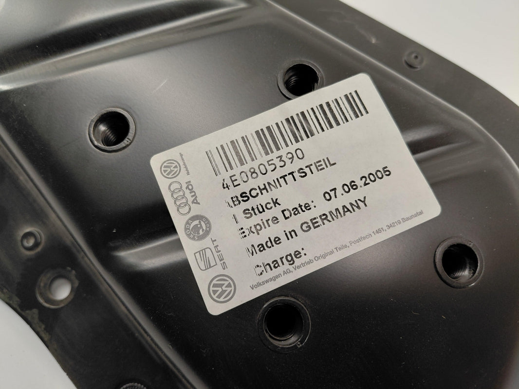 Original OE Volkswagen Kotflügel Halter 4E0805390