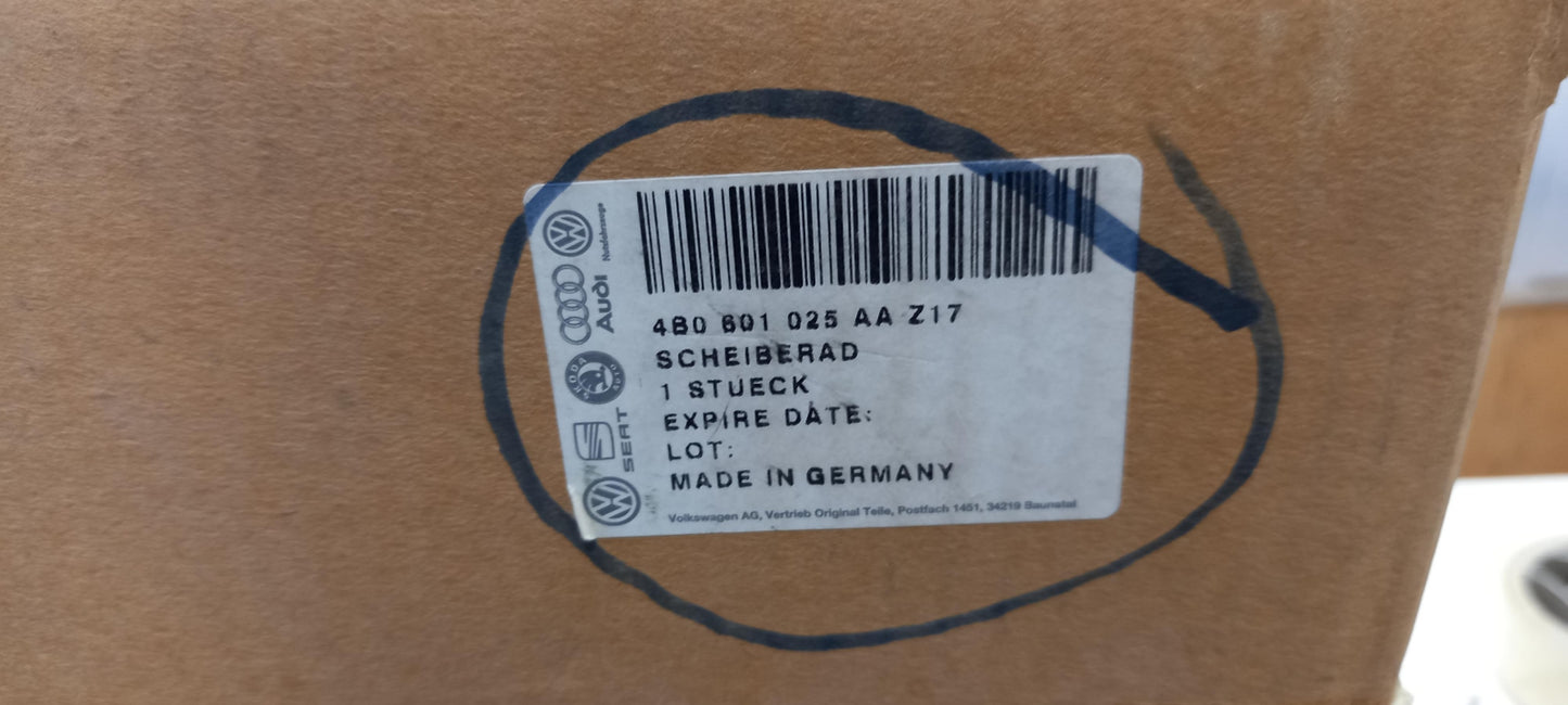 Original OE Volkswagen Felge 4B0601025AAZ17