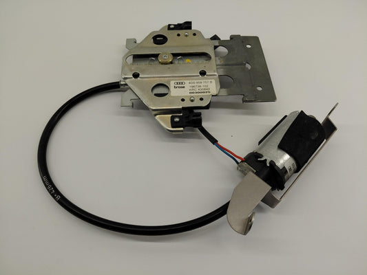 Original OE Volkswagen Stellmotor 4D0959757B