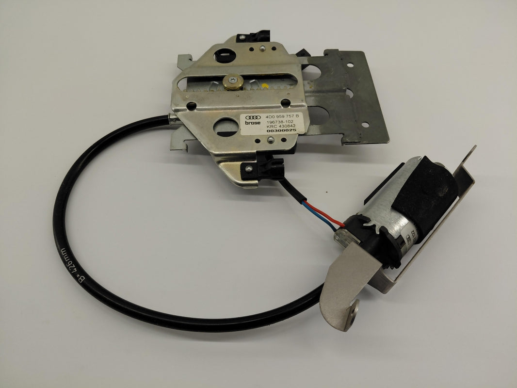 Original OE Volkswagen Stellmotor 4D0959757B