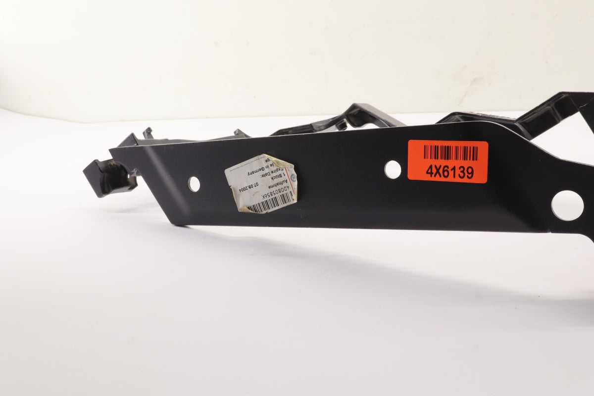 Original OE Volkswagen Scheinwerfer Halterung 4D0805856K