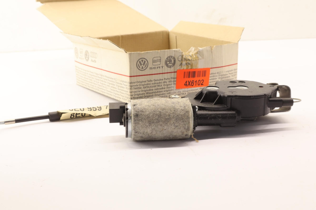 Original OE Volkswagen Elektromotor 8E0959705