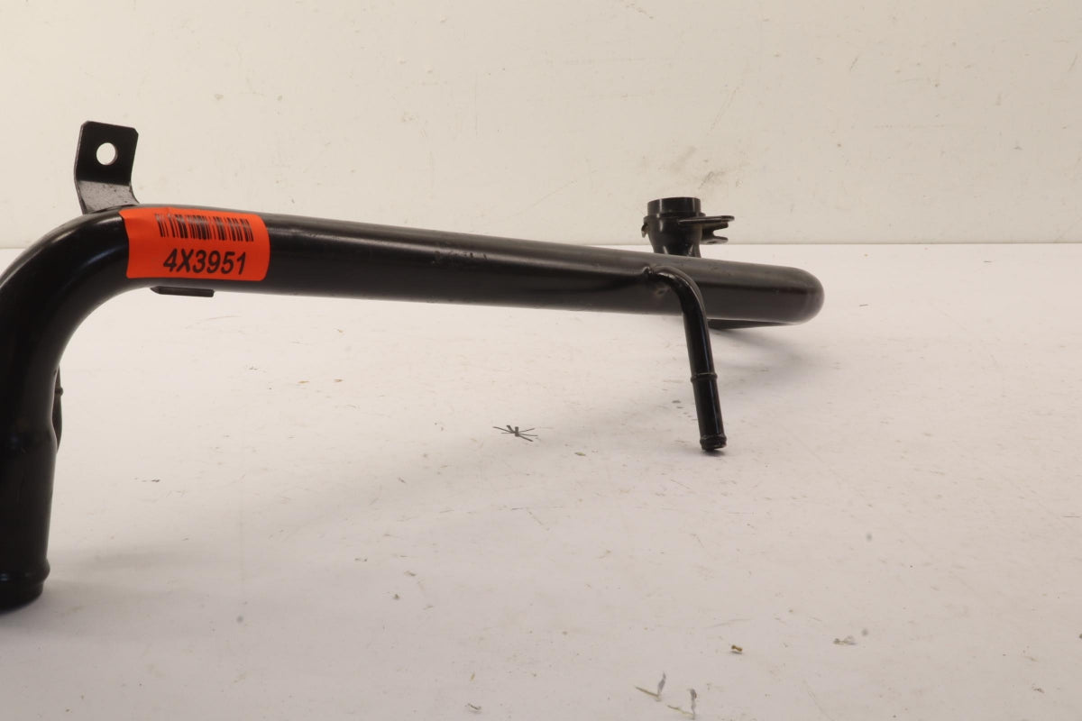 Original OE Volkswagen Kühlmittelrohr 058121071A