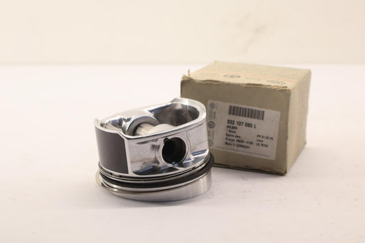 Original VW T5 Touareg 7L Phaeton Golf 4 AUDI A3 8P TT 8N 3.2 Kolben 022107065L