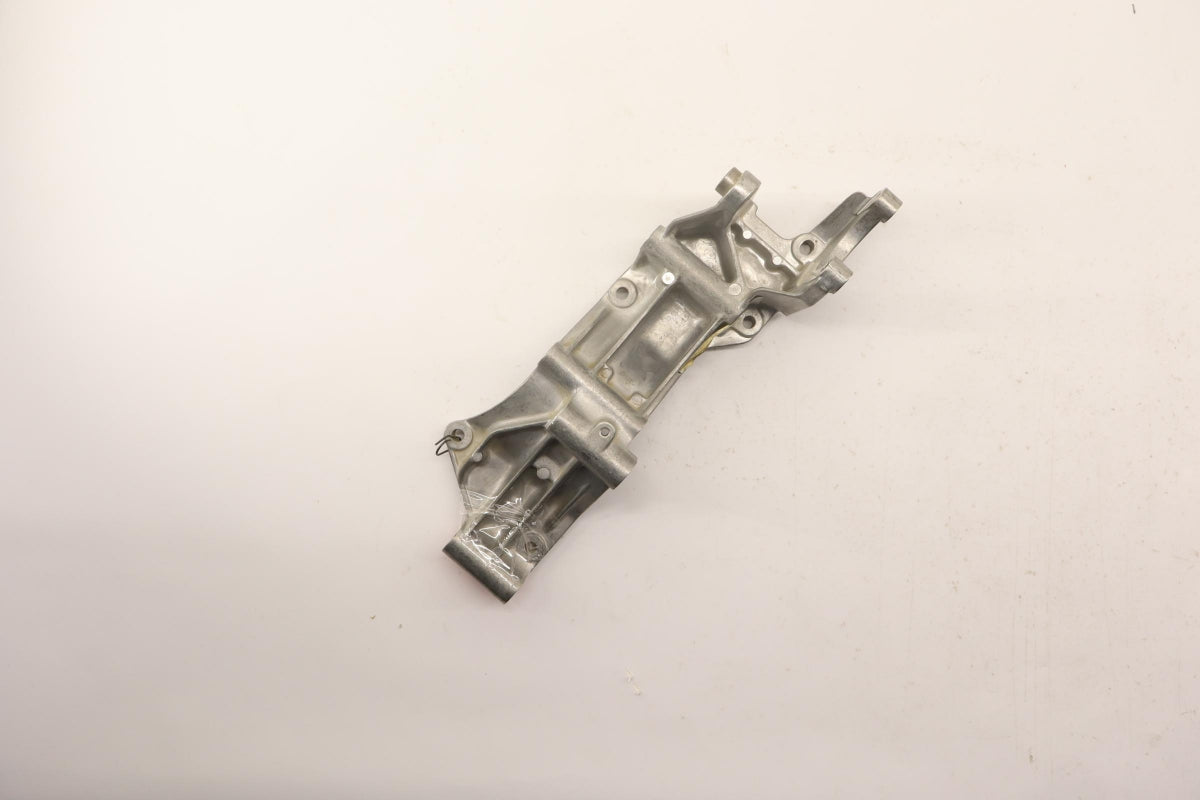 Original VW Golf 4 Jetta SEAT Leon Toledo 1M 2.3 Lichtmaschine Halter 071260087D