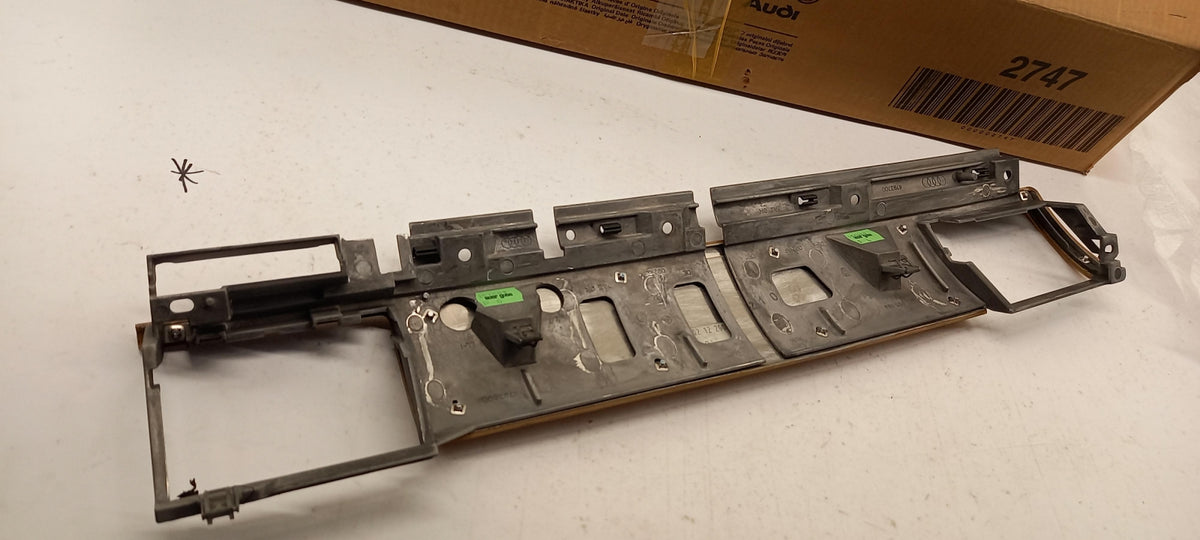 Original AUDI A8/S8 (4E) Instrumententafel Verkleidung beige 4E1857186B7L5
