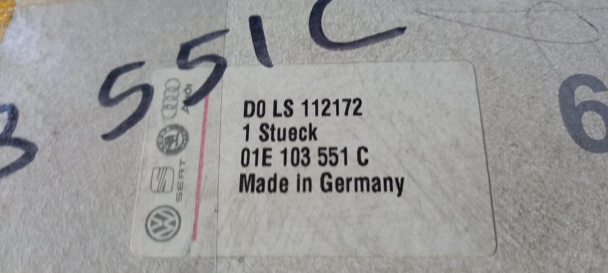 Original AUDI A4 RS4 8H/8D/8E A6 4B Getriebe Zwischenplatte 01E103551C