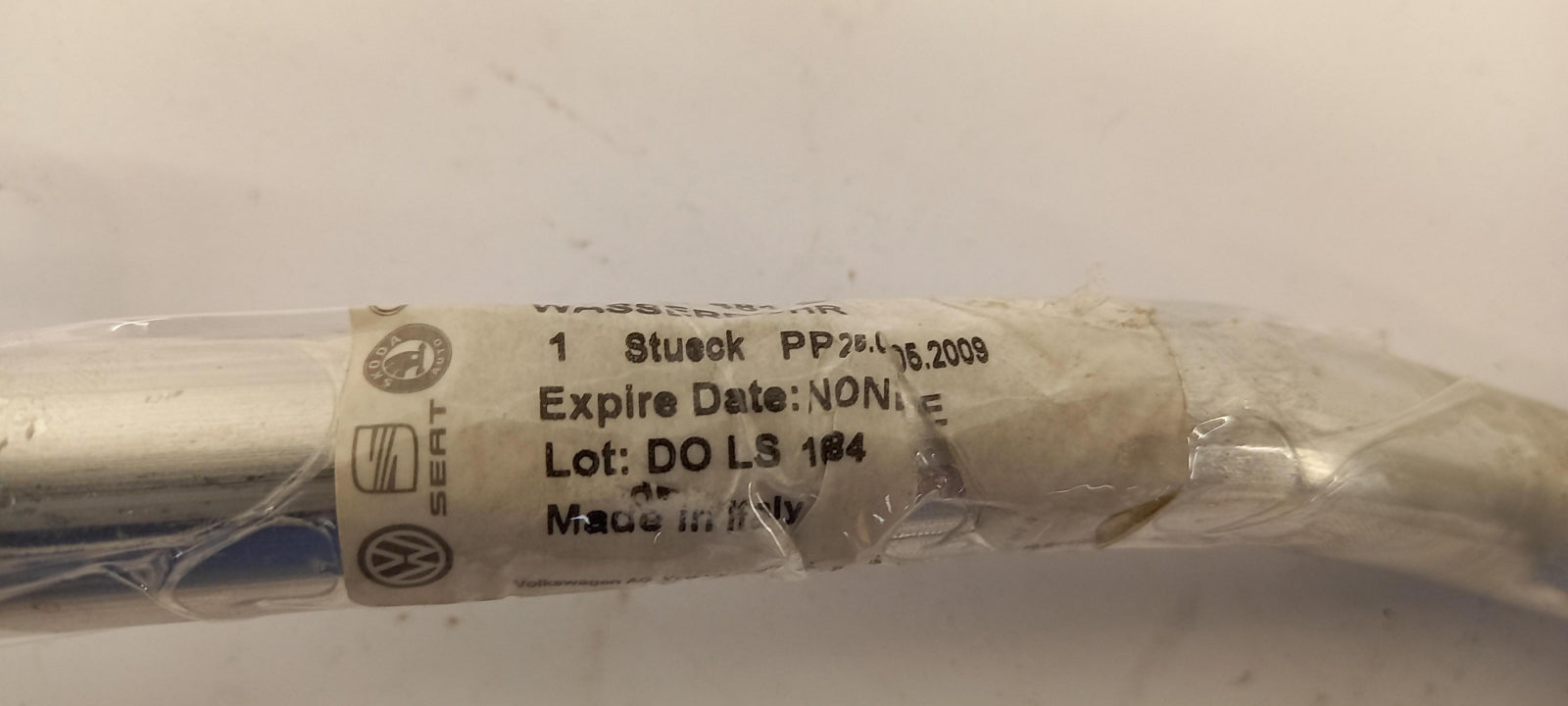Original OE Volkswagen Kühlmittelrohr 420121481B