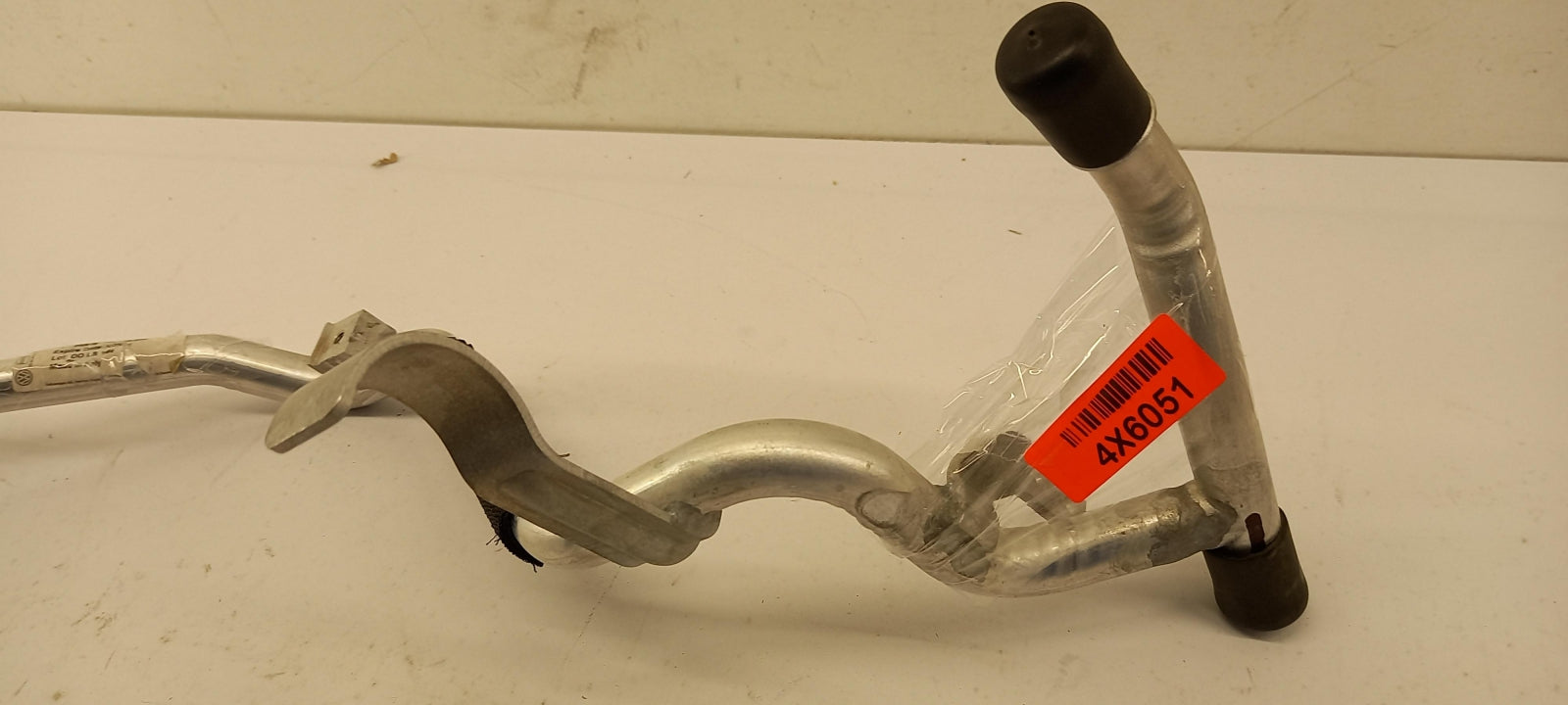 Original OE Volkswagen Kühlmittelrohr 420121481B