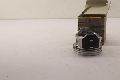 Original OE Volkswagen Kolben 036107065AT