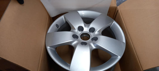 Original OE Volkswagen Felge 4B0601025AAZ17