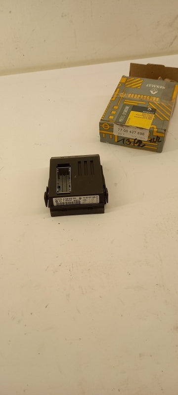 Original OE RENAULT Steuergerät 7700427696