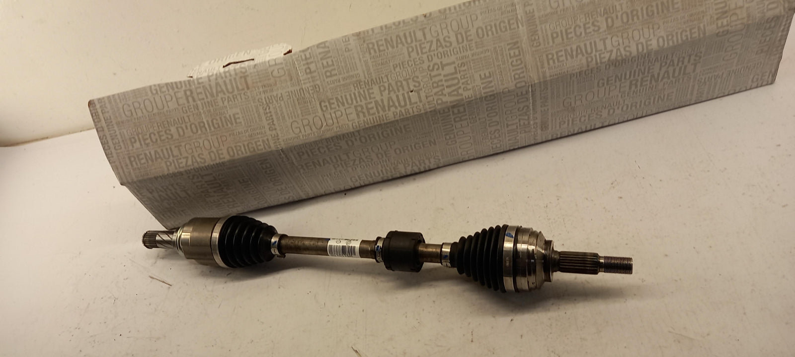 Original OE RENAULT Antriebswelle 391010115R