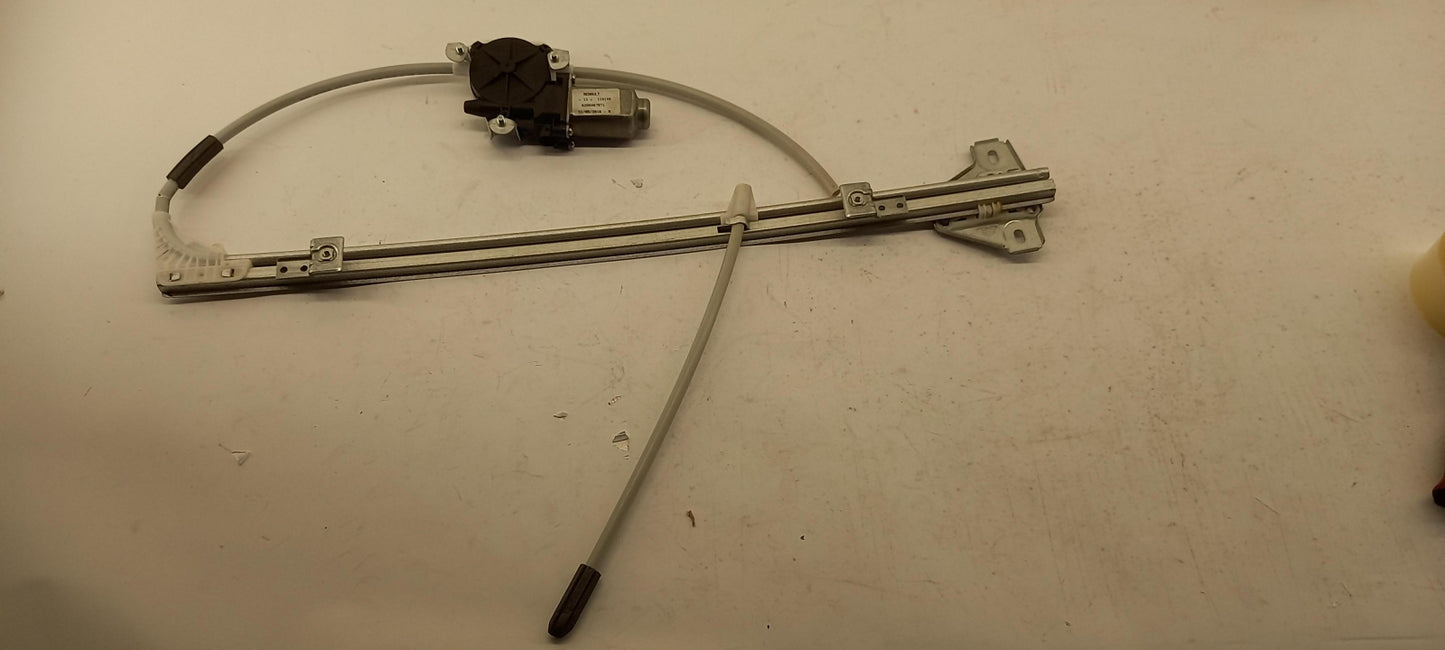 Original OE RENAULT Fensterheber 8200467971