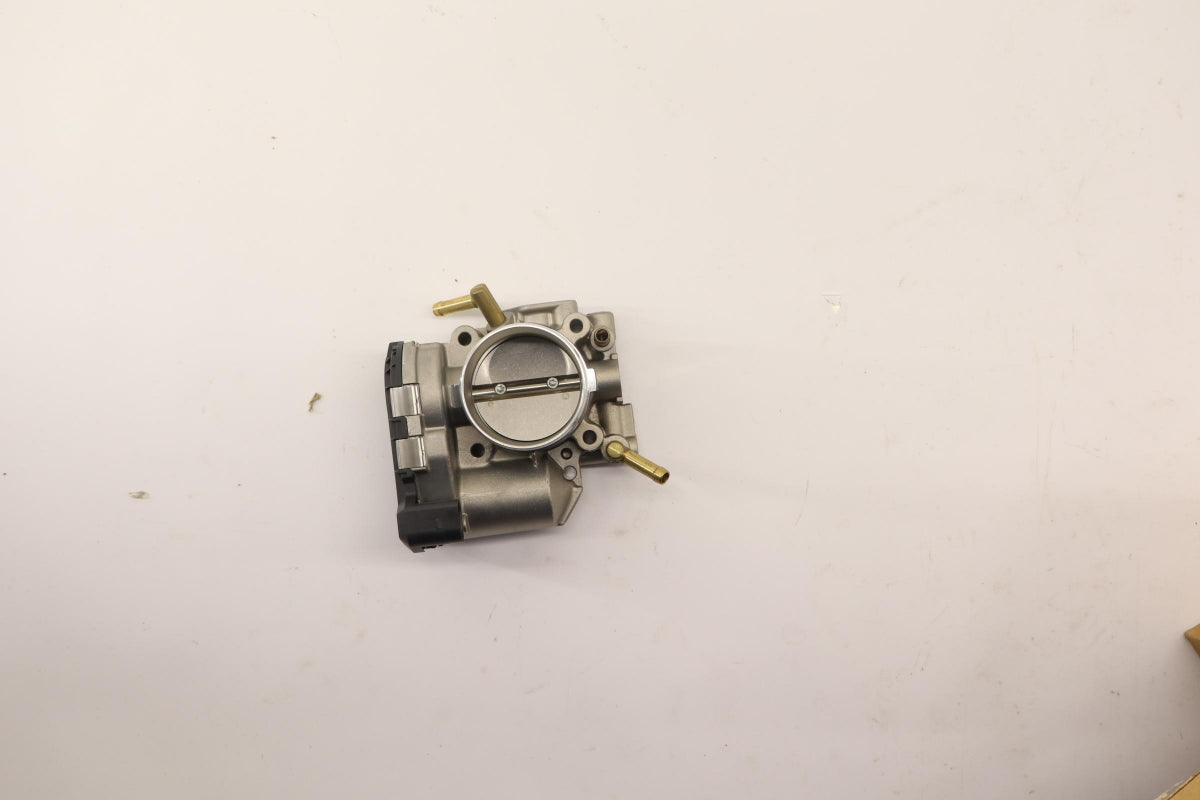 Original OE Volkswagen Drosselklappe 06A133062Q
