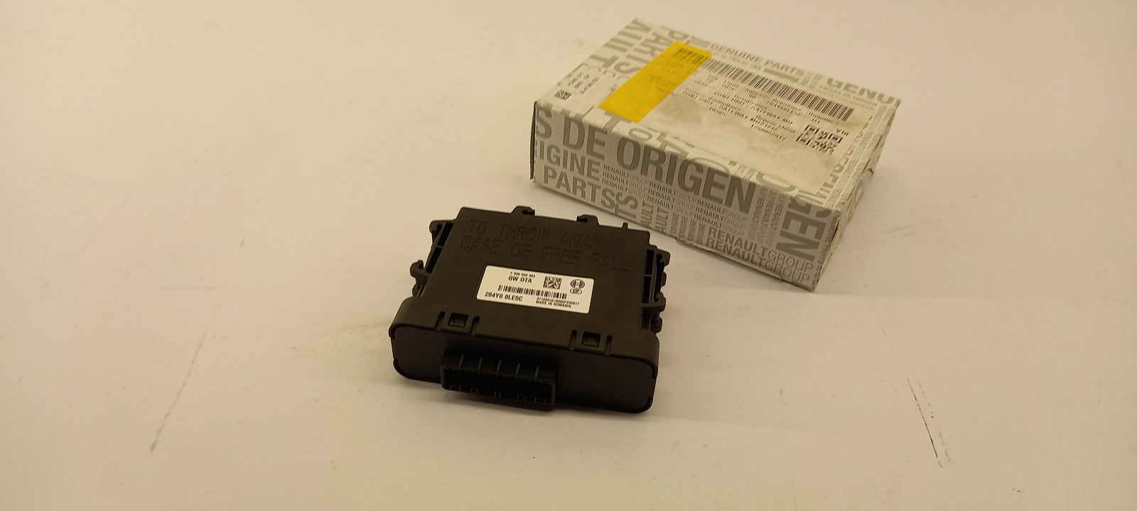 Original OE RENAULT 284Y66LE5C