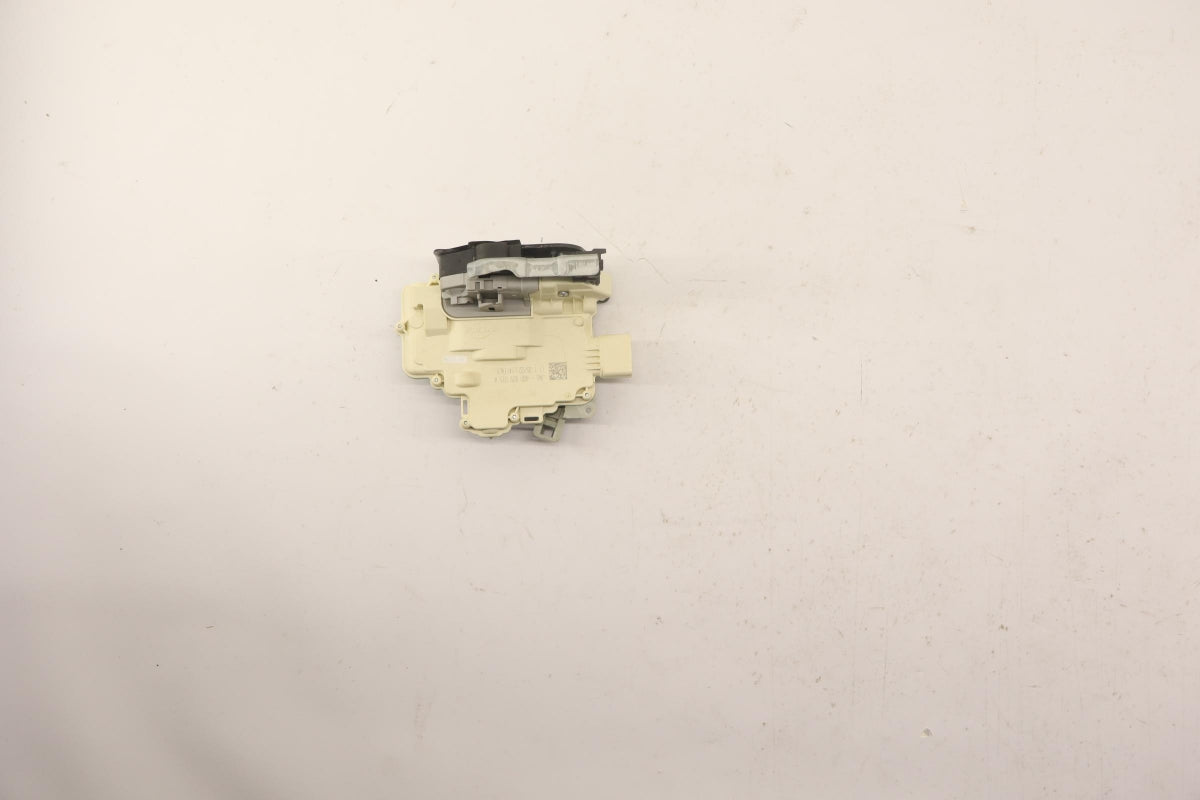 Original OE Volkswagen Türschloss 4G0839015A