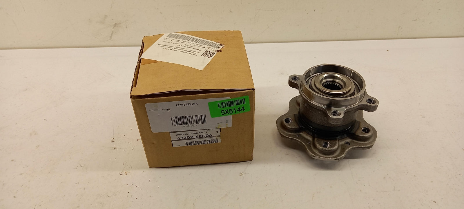 Original OE NISSAN Radnabe 432024EG0A