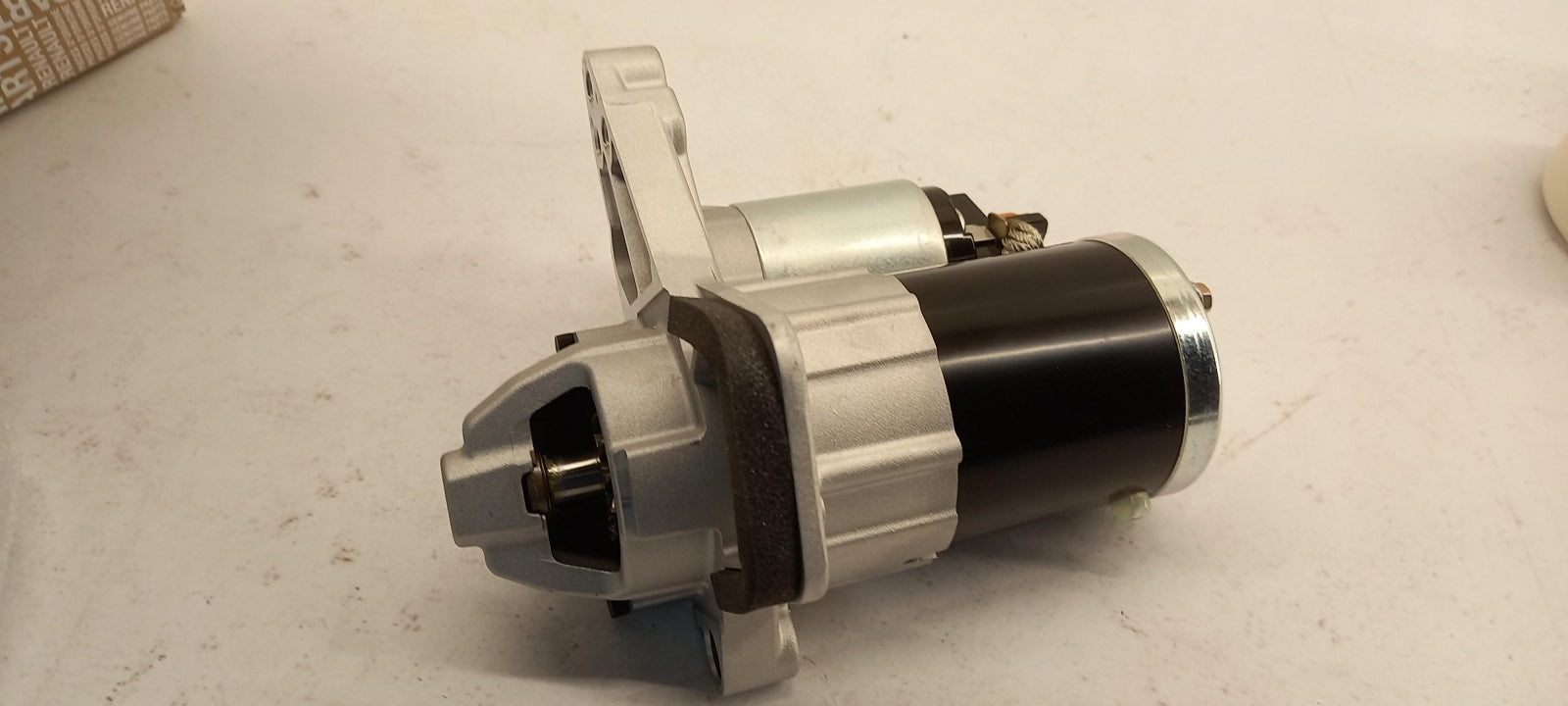 Original OE RENAULT Anlasser 233000557R