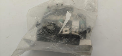Original OE RENAULT Sicherungshalter 8200520032