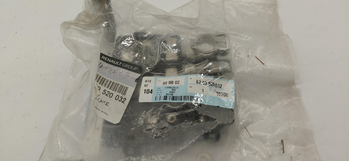 Original OE RENAULT Sicherungshalter 8200520032