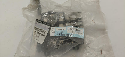 Original OE RENAULT Sicherungshalter 8200520032