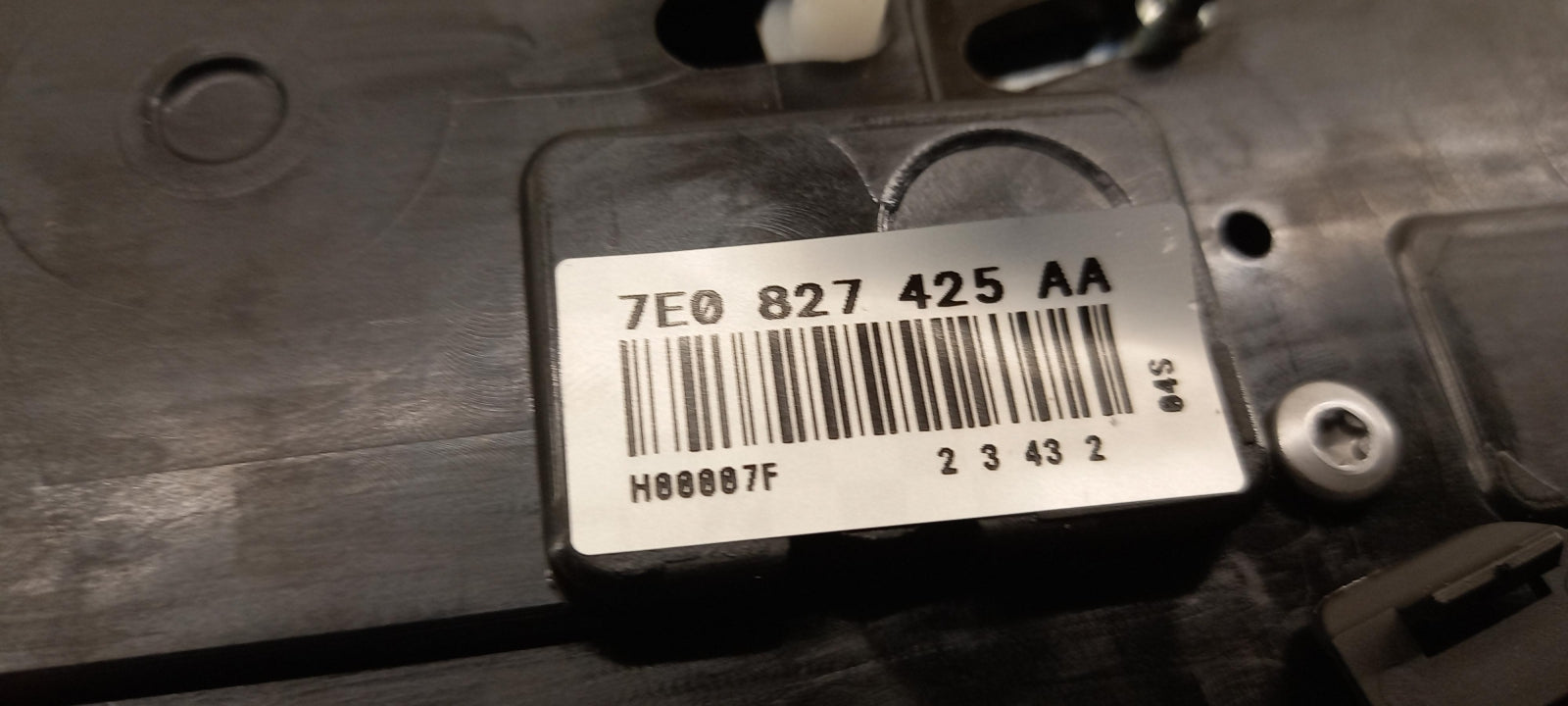 Original OE Volkswagen Heckklappenschloss 7E0827425AA