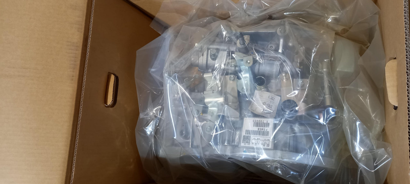 Original OE MITSUBISHI Schaltgetriebe 2500A763