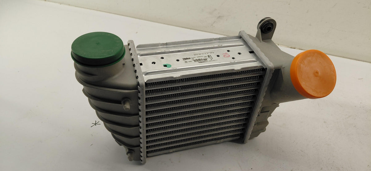 Original OE Volkswagen Ladeluftkühler 8L9145806B
