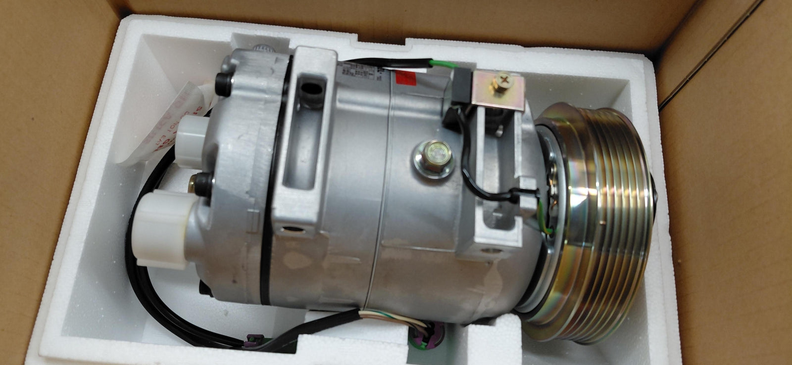 Original OE Volkswagen Klimakompressor 4A0260805C
