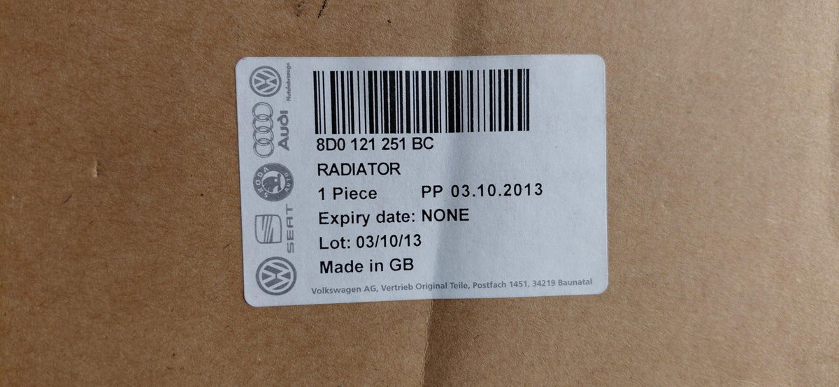 Original AUDI A4 8D A6 4B VW Passat B5 SKODA Superb 3U Wasserkühler 8D0121251BC
