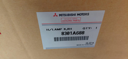 Original OE MITSUBISHI Scheinwerfer 8301A688