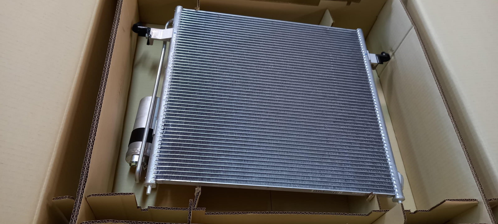 Original OE MITSUBISHI Klimakondensator 7812A171