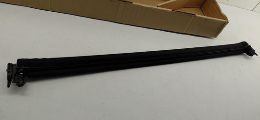 Original OE MERCEDES-BENZ Sonnenschutzrollo A24778058009K28