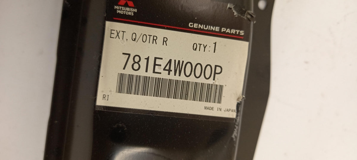 Original OE MITSUBISHI Seitenverstärkung 781E4W000P