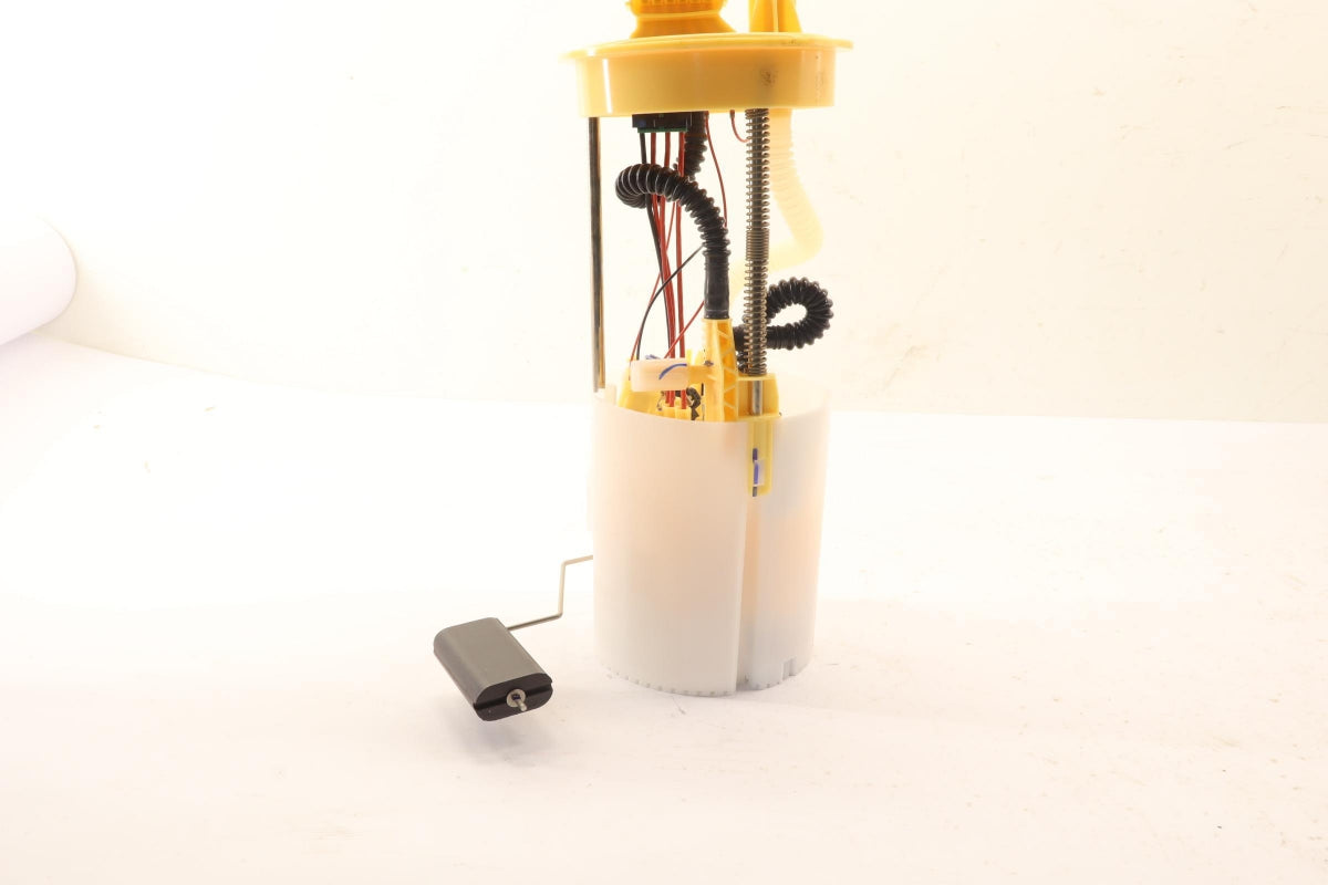 Original OE RENAULT Kraftstoffpumpe 170404EA1A