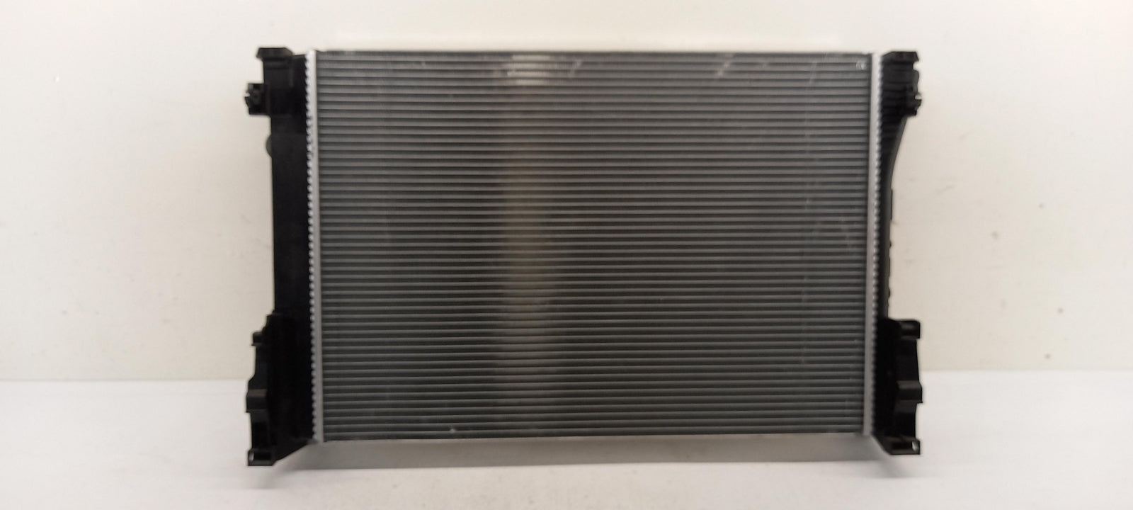 Original OE MERCEDES-BENZ Wasserkühler A2045004103