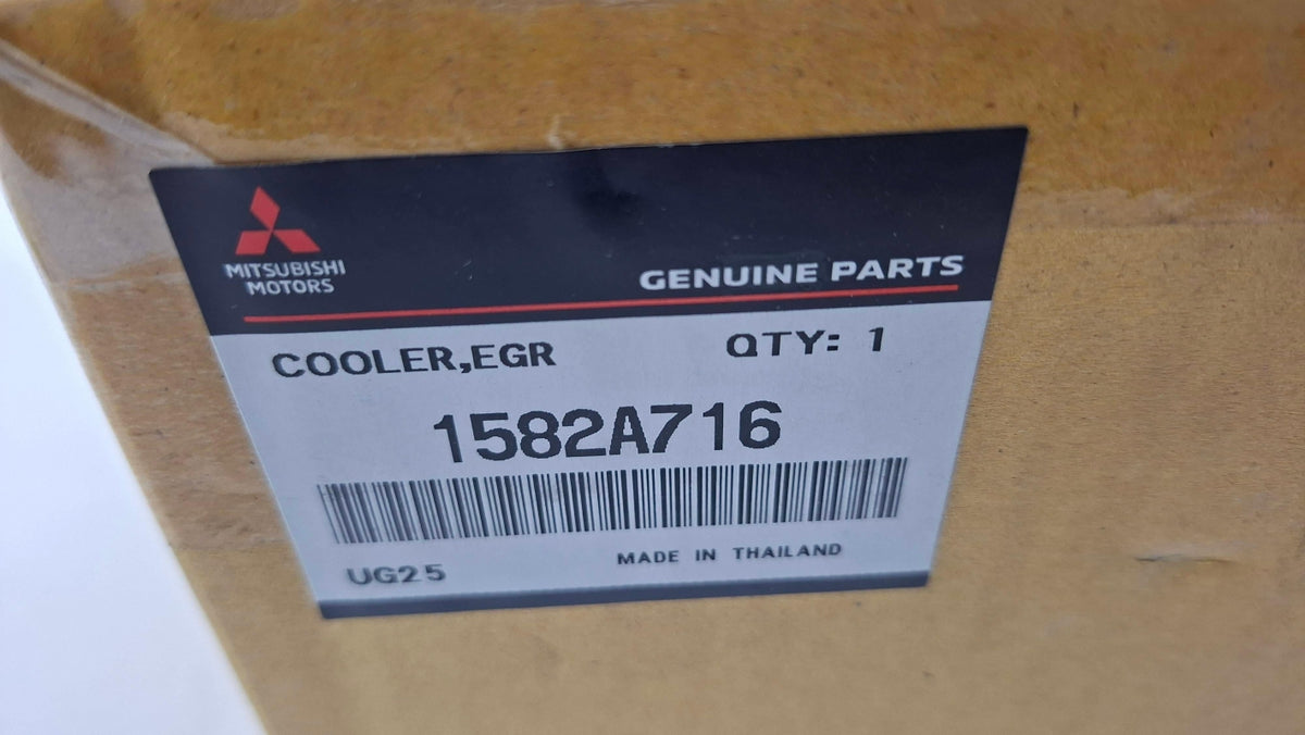 Original OE MITSUBISHI AGR Kühler 1582A716