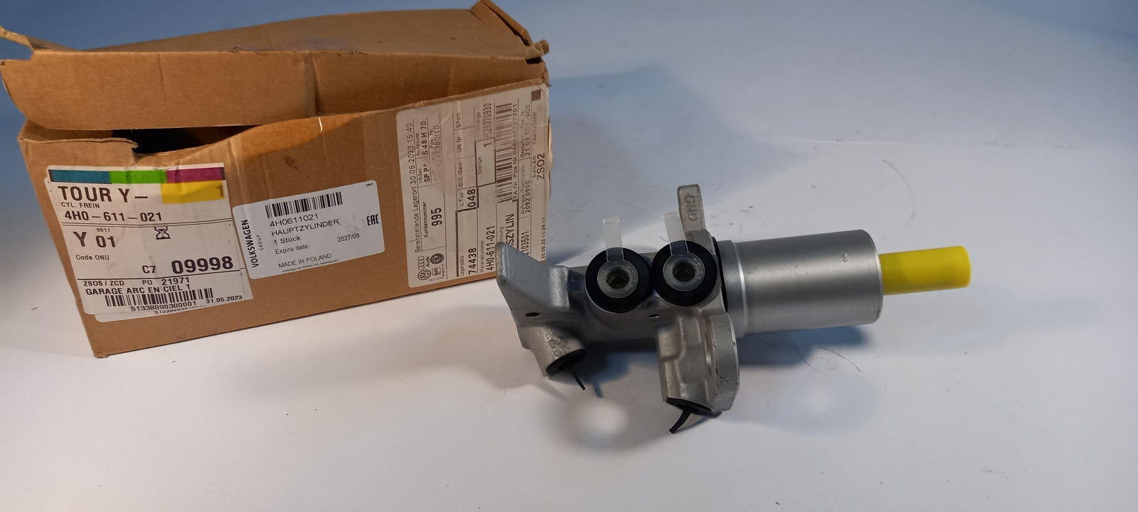 Original AUDI A4 8K A5 8F/8T A8 4H Hauptbremszylinder 4H0611021